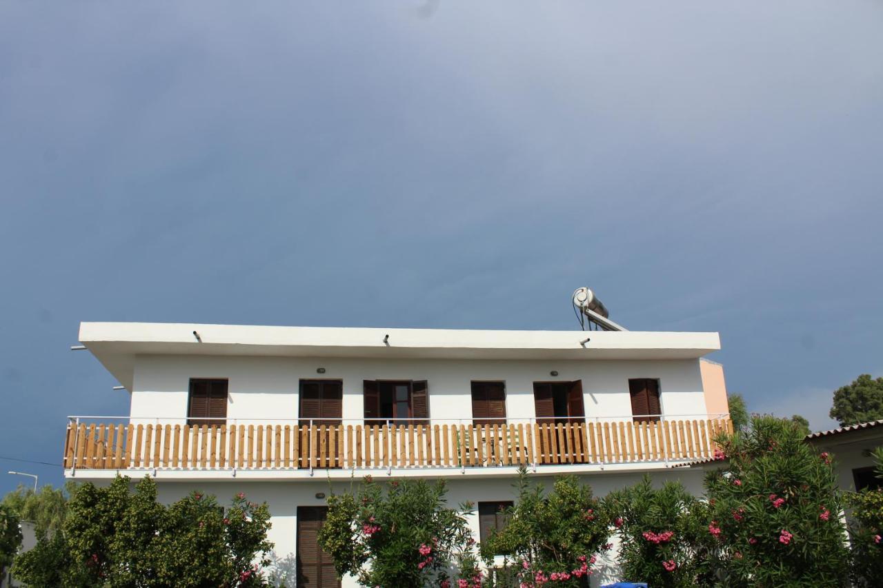 Nikos Seaside Apartments Litheres Εξωτερικό φωτογραφία